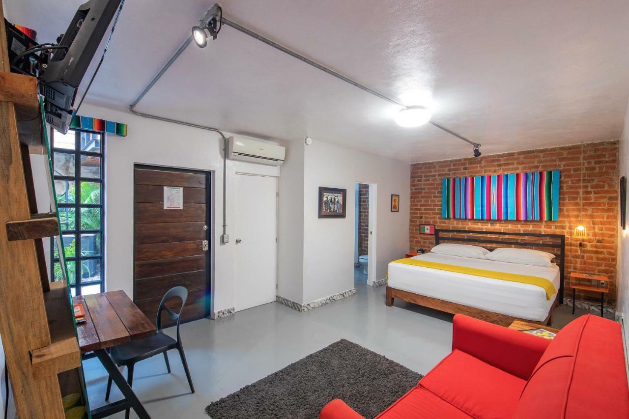 Pinata Pv Gay Hotel Puerto Vallarta Dış mekan fotoğraf