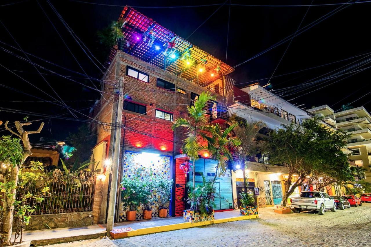 Pinata Pv Gay Hotel Puerto Vallarta Dış mekan fotoğraf